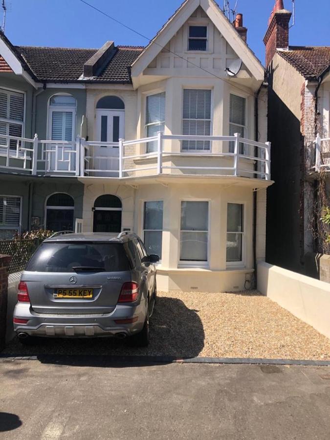 Ferienwohnung Alexandra Beach Haven - With Parking Worthing Exterior foto